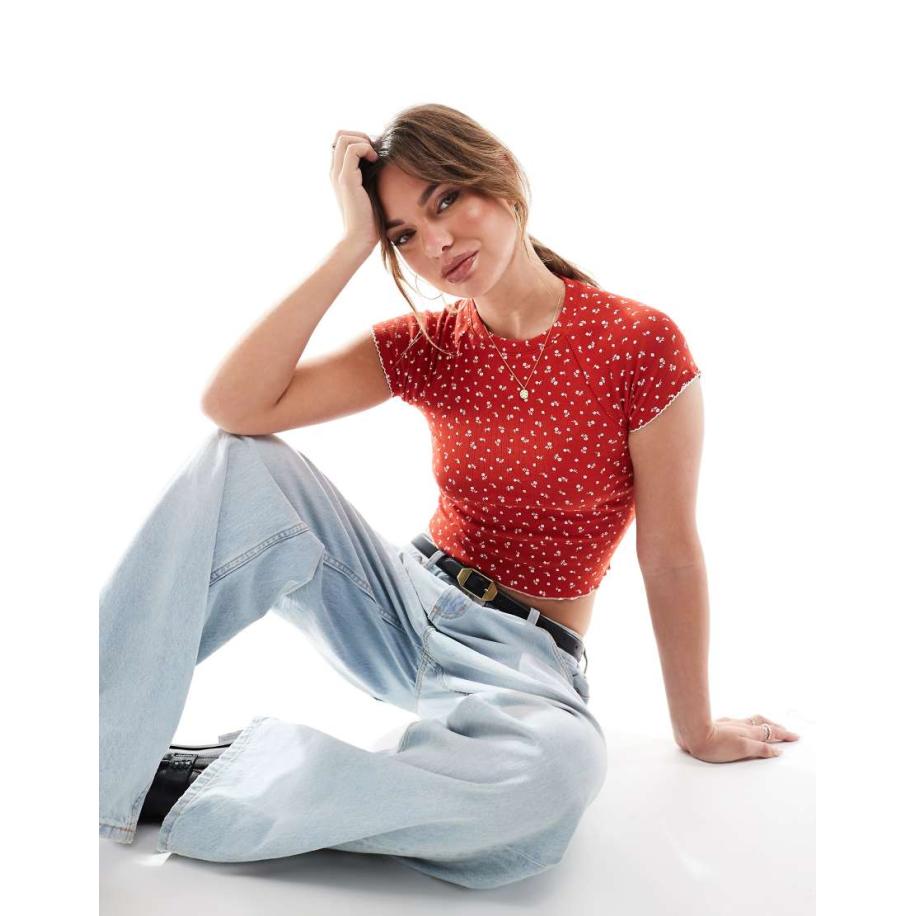 Cotton On Aansluitend ajourgebreid T-shirt in rood Rood