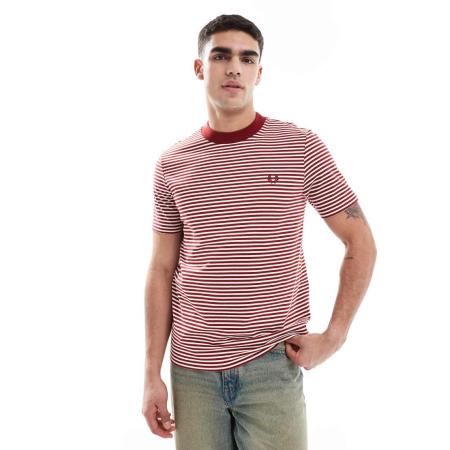 Fred Perry - T-shirt met dunne strepen in rood en wit