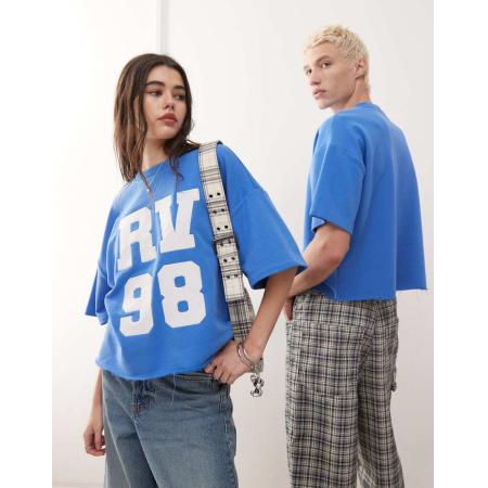 Reclaimed Vintage - Uniseks cropped recht T-shirt van sweaterstof met varsity logo in blauw