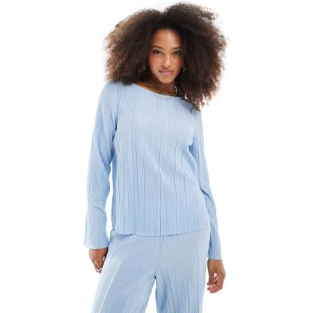 Pieces Plissé top met lange mouwen in lichtblauw, deel van co-ord set