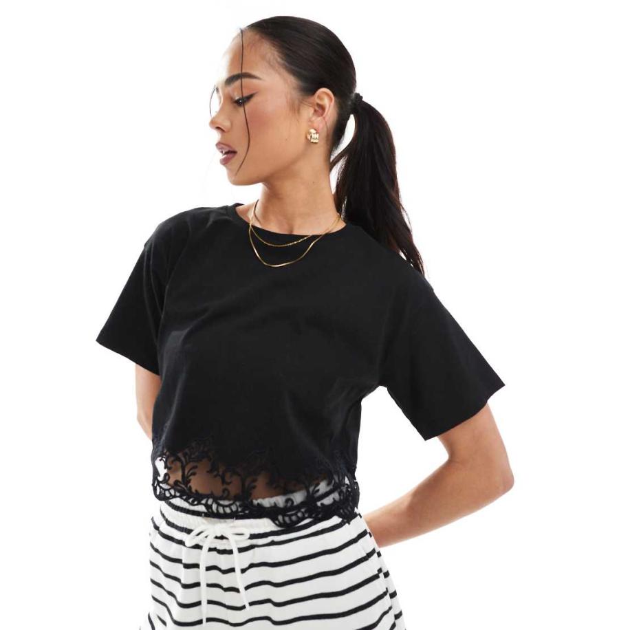 Miss Selfridge T-shirt met korte mouwen en kanten rand in zwart Zwart