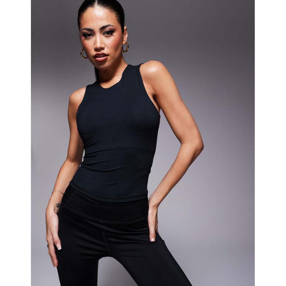 4505 Icon Zacht hoogsluitend hemdje met bh aan de binnenkant en uitneembare vulling in zwart Zwart