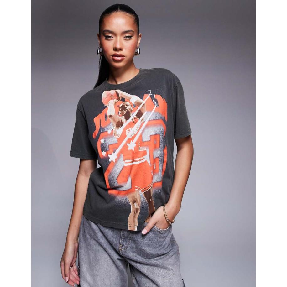 Jordan T-shirt met grafische 23-print in zwart en rood Zwart