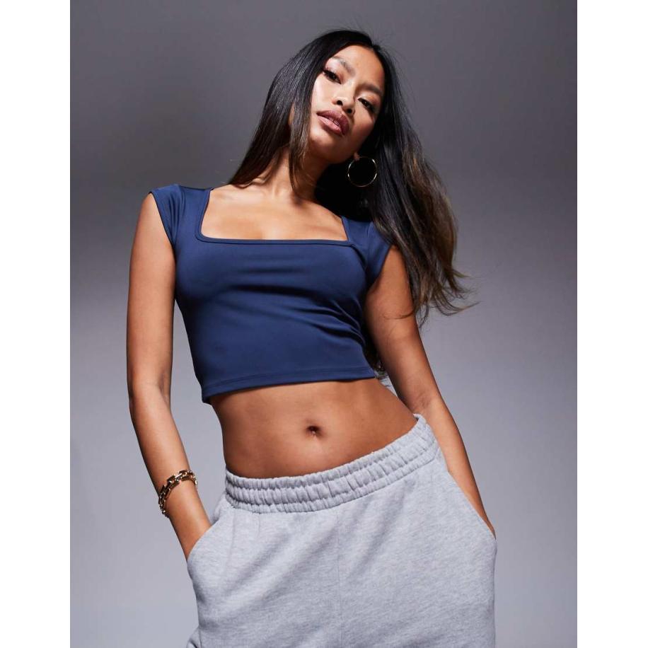 4505 Active Top met kapmouw met vierkante hals in marineblauw Blauw