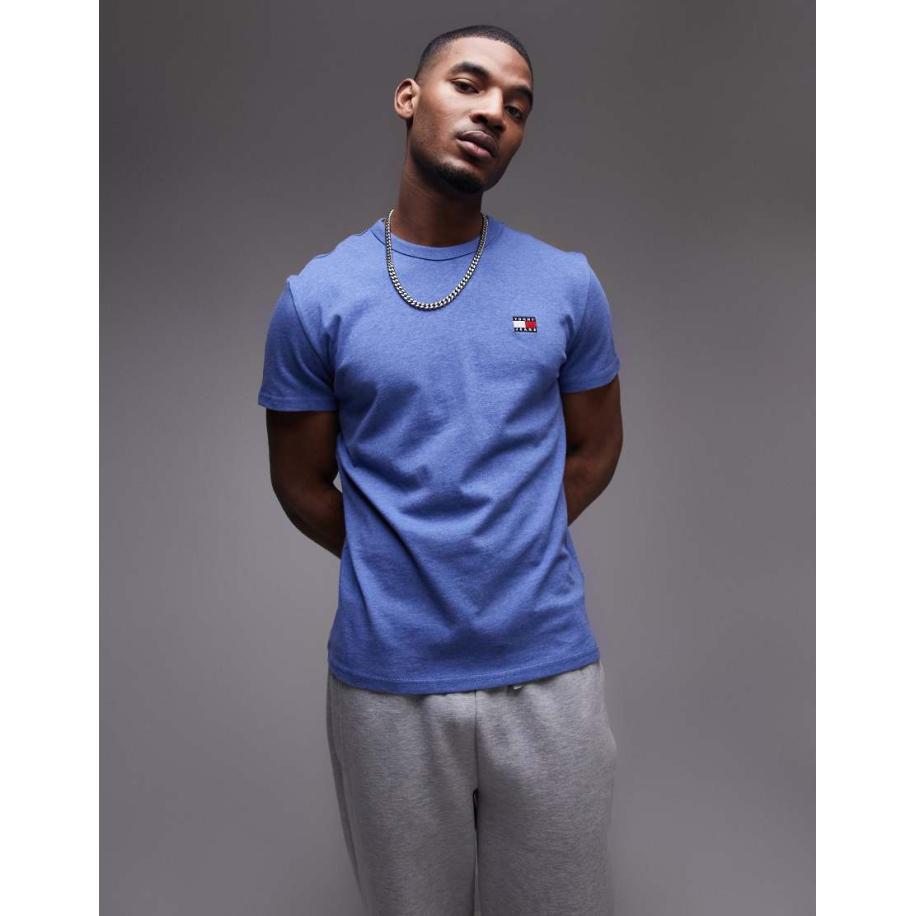 Tommy Jeans - Normaal T-shirt met logobadge in gemêleerd blauw Blauw