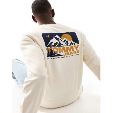 Tommy Jeans - T-shirt met outdoor- en logoprint op de achterkant in ecru en marineblauw-Wit