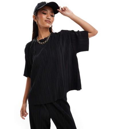ONLY Recht plissé T-shirt in zwart, deel van co-ord set