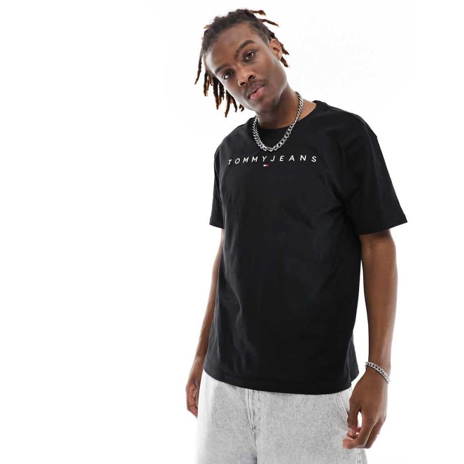 Tommy Jeans - Normaal T-shirt met lineair logo in zwart Zwart