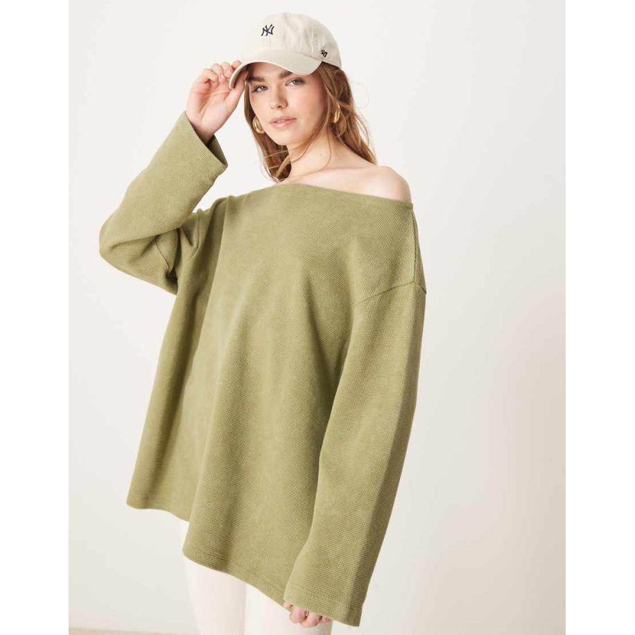 ASOS DESIGN T-shirt met lange mouwen, blote schouders en wafelstructuur in groen met wassing Groen