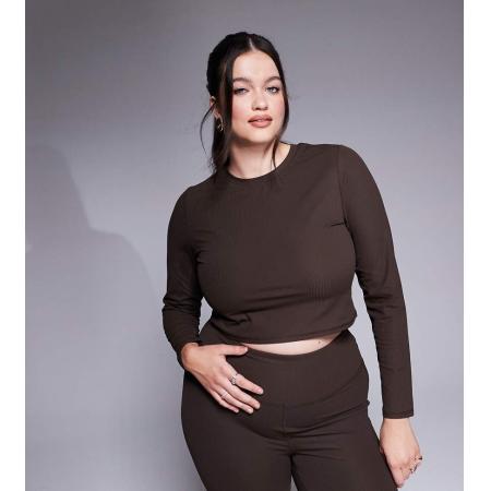 4505 Curve Zachte geribbelde crop top met lange mouwen in truffel-Bruin