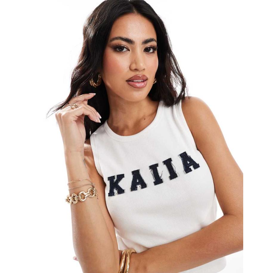 Kaiia Hemdje met denim logo-applicatie en lange pasvorm in wit Wit