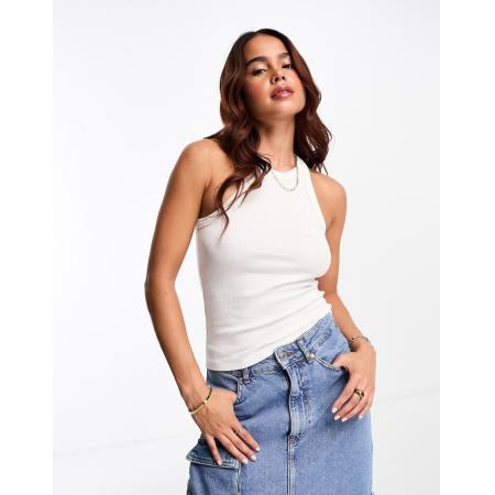 Monki Geribbeld hemdje met racer hals in wit