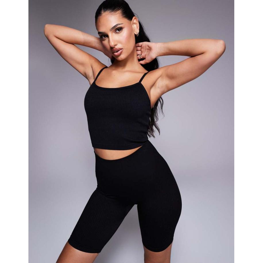 4505 Icon Naadloze geribbelde yogahemdje met ingebouwde bh in zwart Zwart