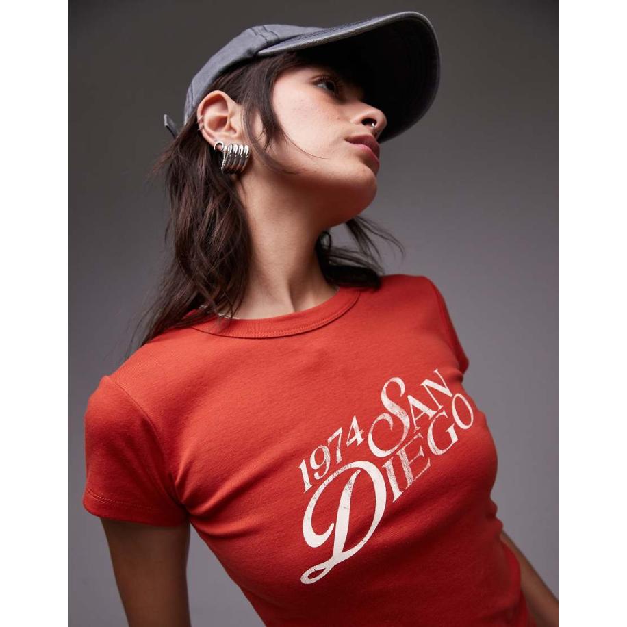 Topshop T-shirt met lange pasvorm en San Diego-print in rood-Grijs Grijs