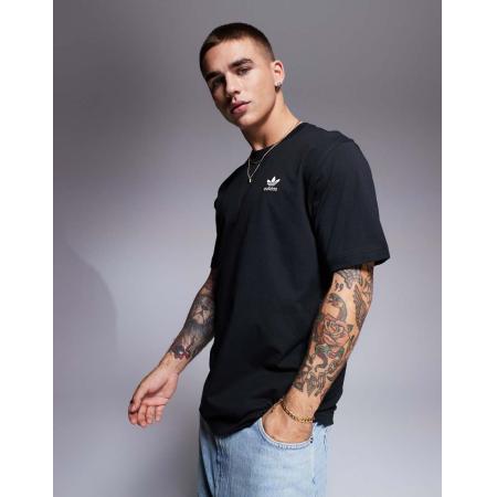 adidas Originals - Musthaves - T-shirt in zwart