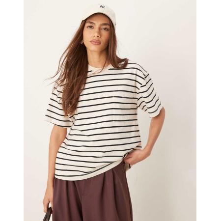 Abercrombie & Fitch Gestreept T-shirt met zak en rechte pasvorm in wit en marineblauw-Veelkleurig