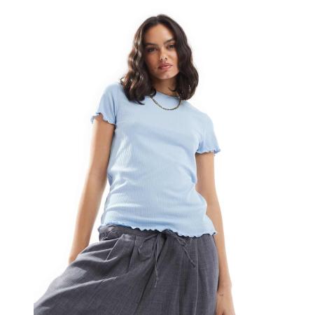 Pieces T-shirt met geschulpte zoom in lichtblauw