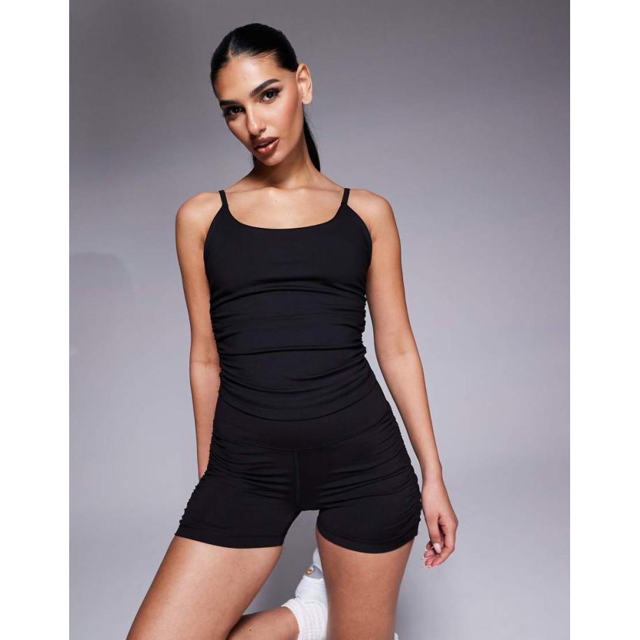 4505 Zachte cami met gerimpelde zijkanten en ingebouwde bh in zwart Zwart