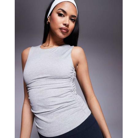 4505 Hemdje met gerimpelde zijkant en ingebouwde bh in gemêleerd grijs