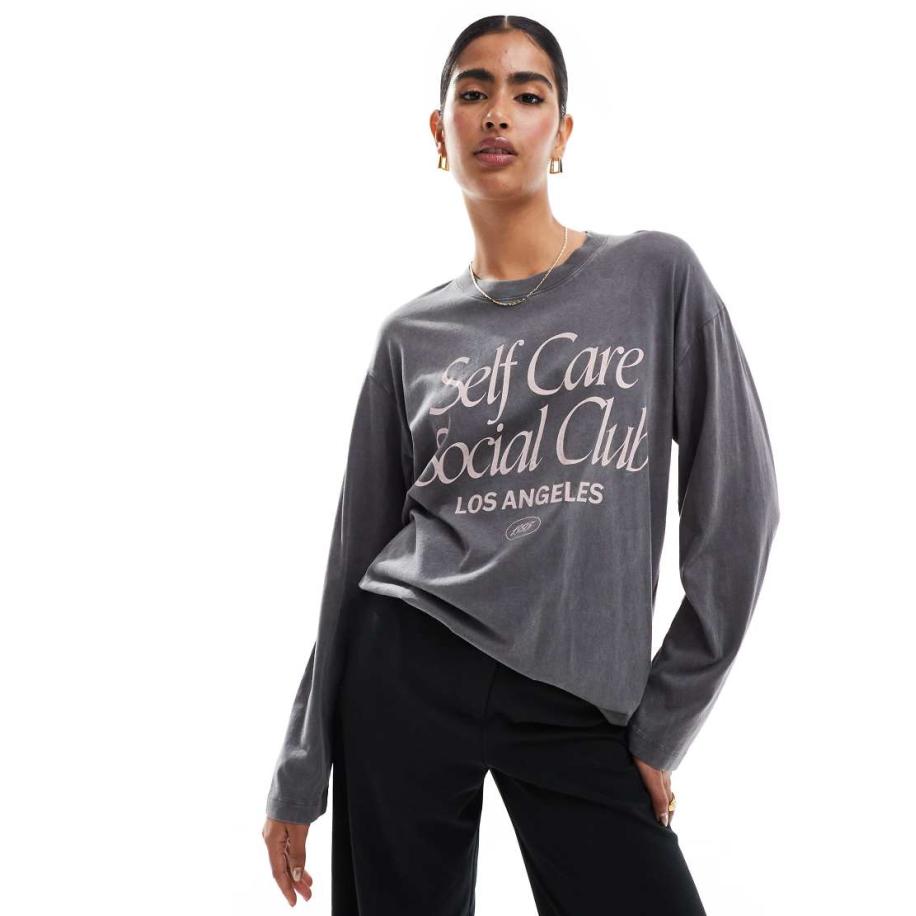 Hollister Oversized T-shirt met lange mouwen en oversized dad-slogan in acid wash-Grijs Grijs