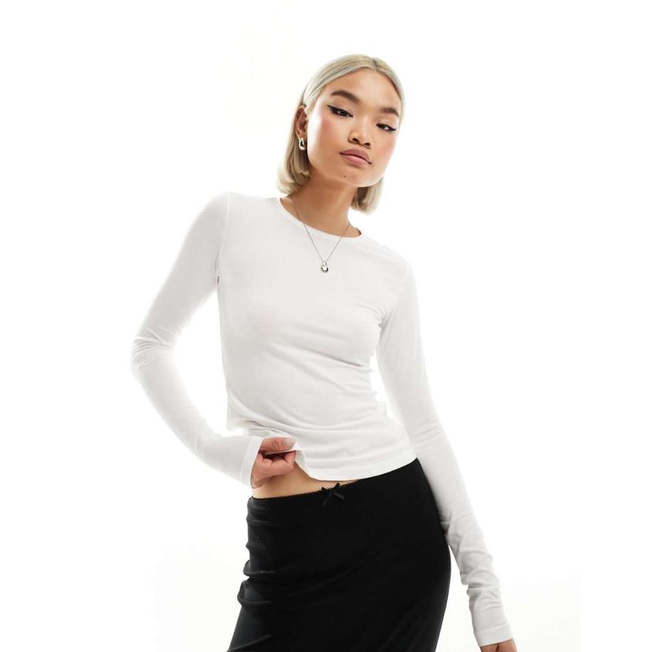 Weekday Slim-fit T-shirt met lange mouwen in wit Wit