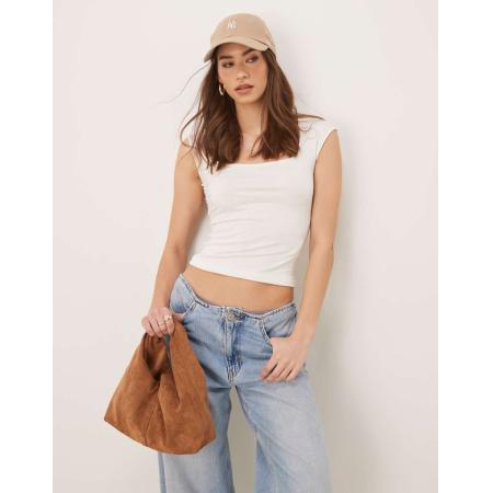 Gina Tricot Zachte top met korte mouwen en lage ronde hals in wit