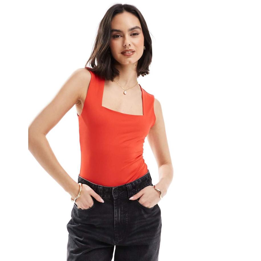 New Look Body van gladde stof met vierkante hals in rood Rood