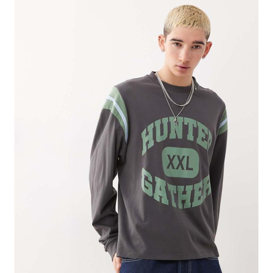 COLLUSION - Ruimvallend T-shirt met print en lange mouwen in zwart met wassing Zwart