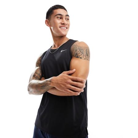 Nike Running - Miler - Dri-FIT - Hemd in zwart