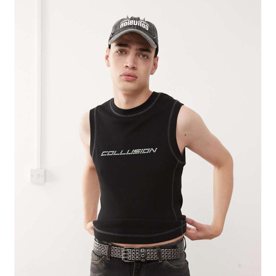 COLLUSION - Muscle fit hemdje met metallic logo in zwart Zwart