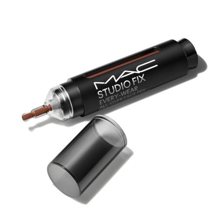 MAC Fix Every-Wear All-Over Face Pen