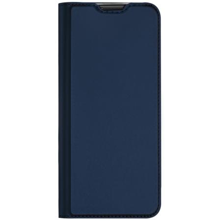 Dux Ducis Slim Softcase Bookcase voor de Motorola Moto G52 / G82 - Blauw