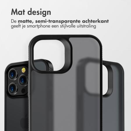 Accezz Rugged Frosted Backcover voor de Apple iPhone 15 Pro Max - Zwart