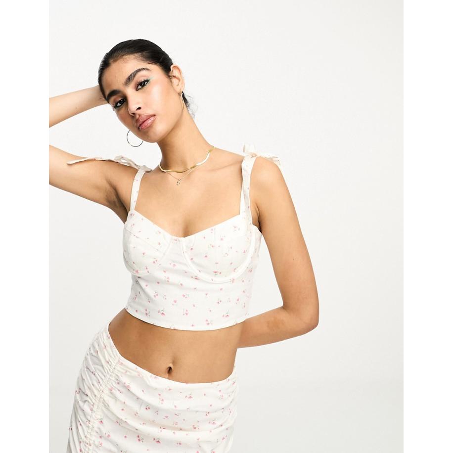 NA-KD Crop top met cups, gestrikte schouderbandjes en roze tulpenprint, deel van co-ord set Roze