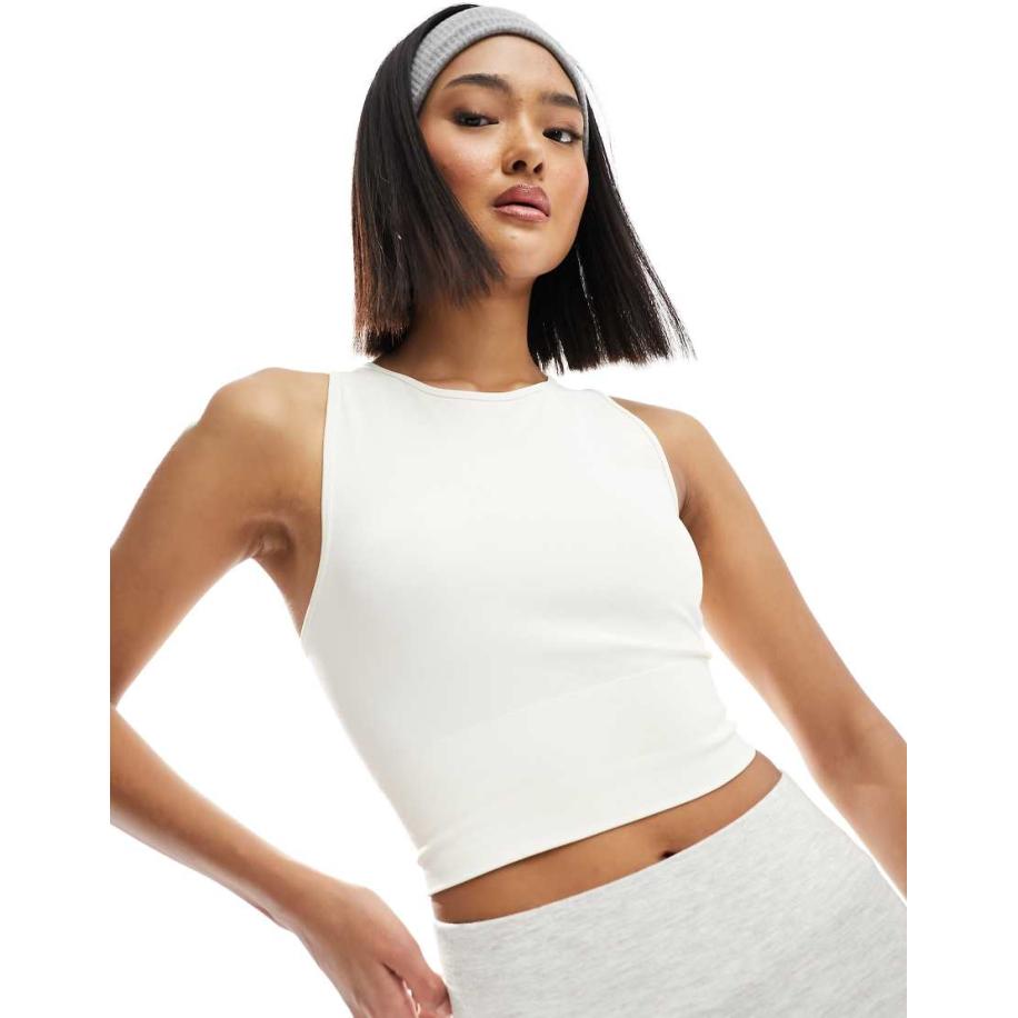 Miss Selfridge Naadloze racer top in crème-Wit Wit