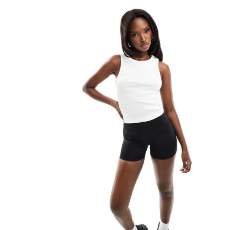 4505 Icon Geribbelde racerhemdje in jaren 00-stijl in wit