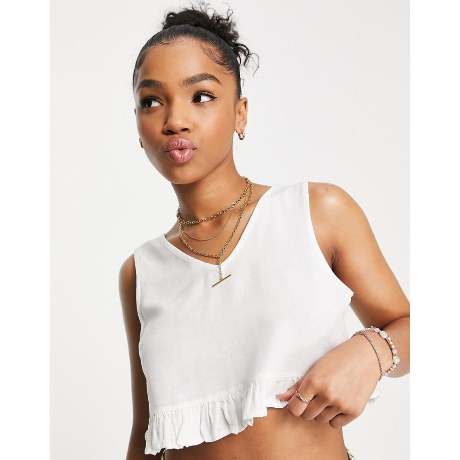 Pieces Crop top met ruches langs de zoom in wit, deel van co-ord set Wit