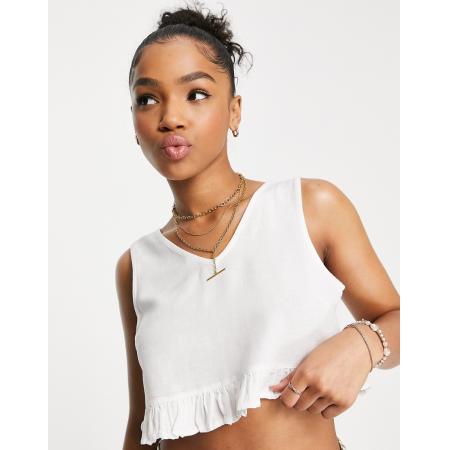 Pieces Crop top met ruches langs de zoom in wit, deel van co-ord set