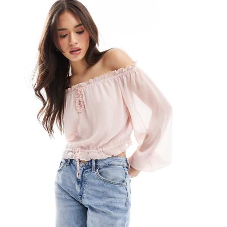 Bershka Bardottop met ruches in lichtroze