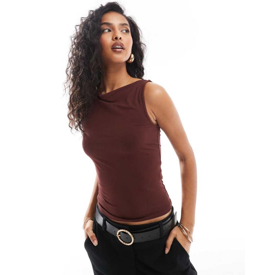 Miss Selfridge Top met rechte hals in bruin Bruin