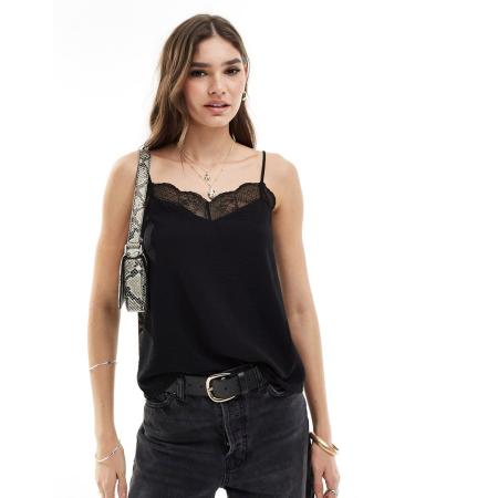 Pieces Top met camibandjes en kanten zoom in zwart