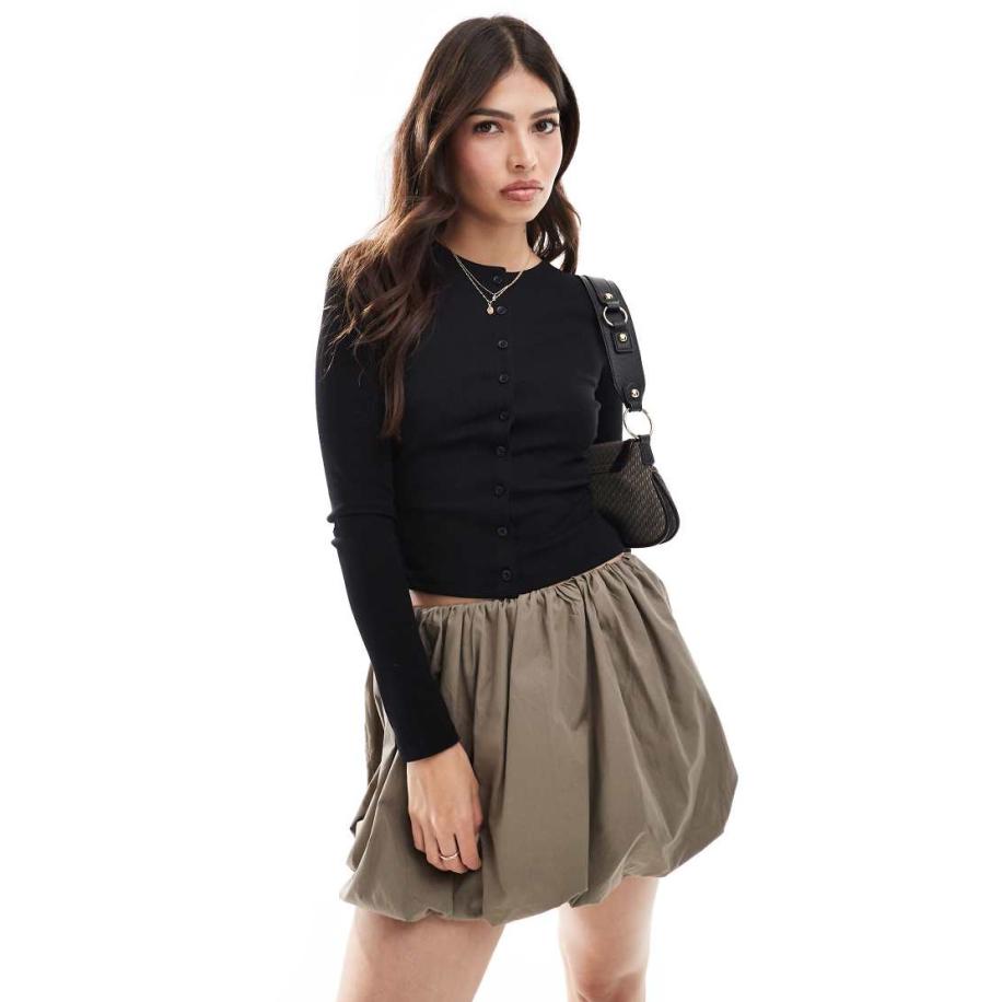 Miss Selfridge Geribbeld vest met knopen en ronde hals in zwart Zwart