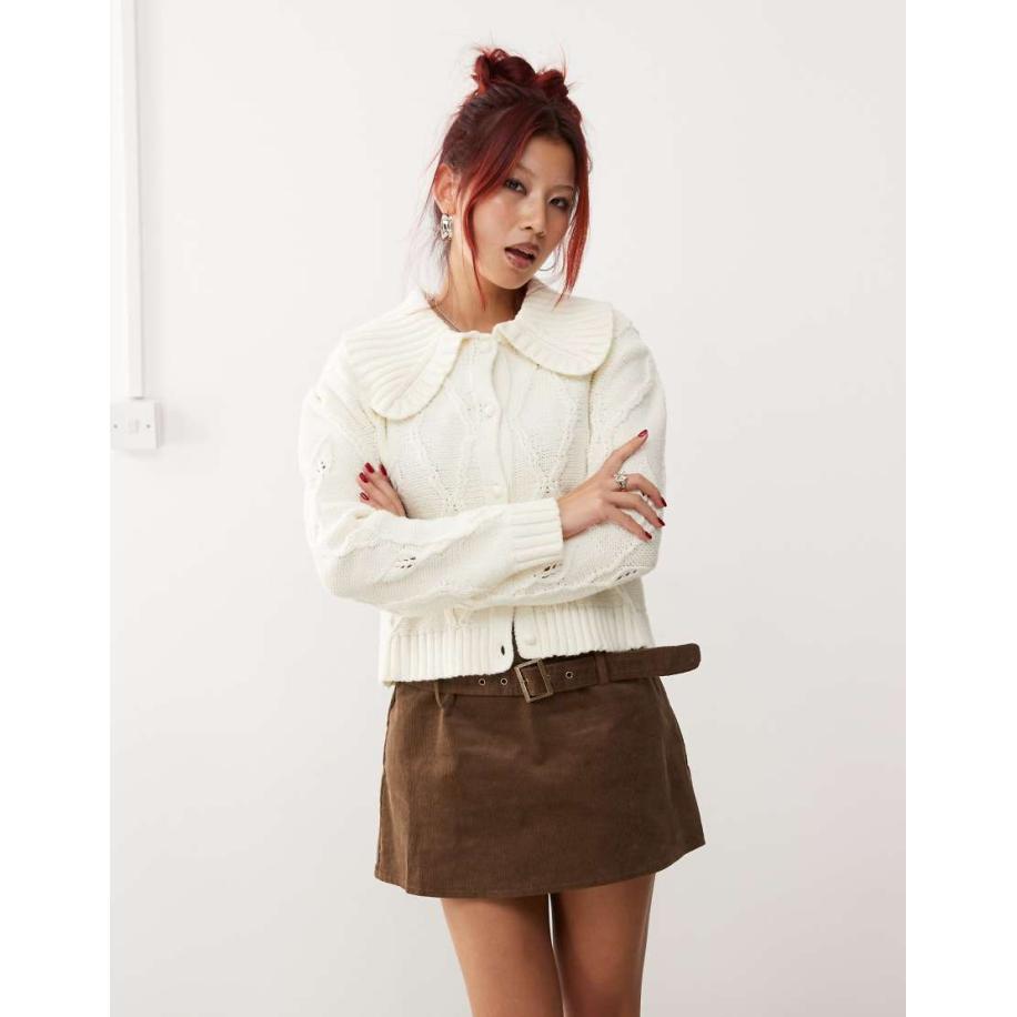 Monki Gebreid vest met kraag, pofmouwen en patroon in gebroken wit Wit