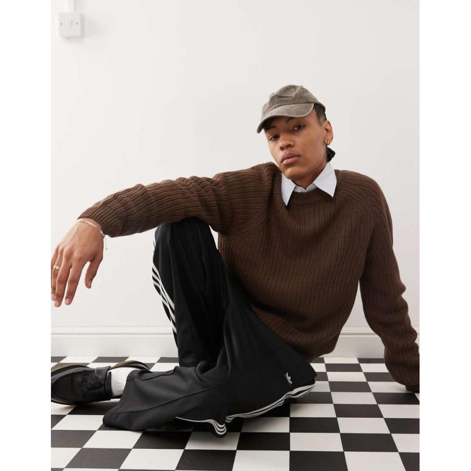 COLLUSION - Gebreide trui met ronde hals in bruin Bruin