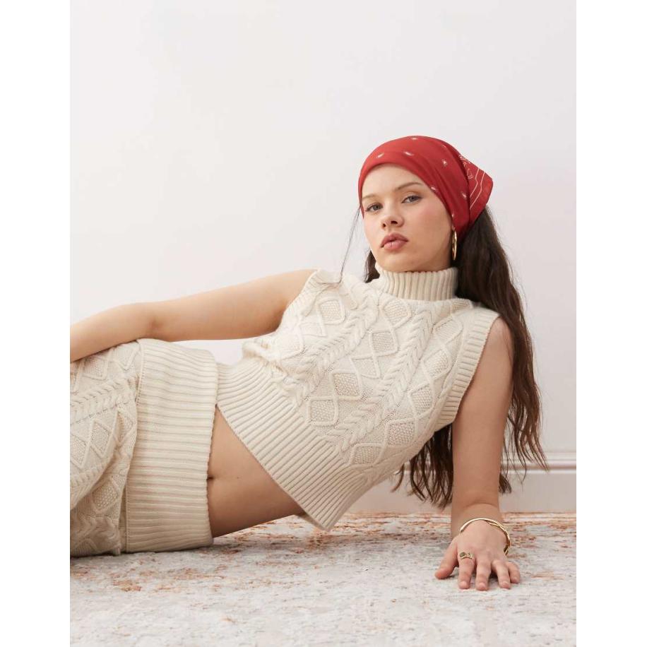 COLLUSION Gebreide top met kabels in ecru, deel van co-ord set-Wit Wit