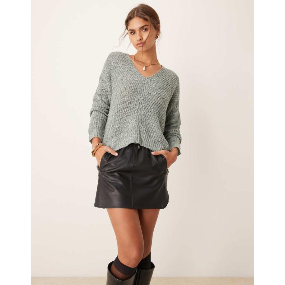 JDY Ruimvallende trui met lange pasvorm en zijsplit in lichtblauw Blauw