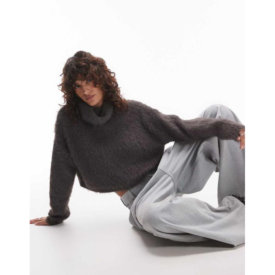 Topshop Gebreide, ultra pluizige cropped coltrui in antraciet-Grijs Grijs