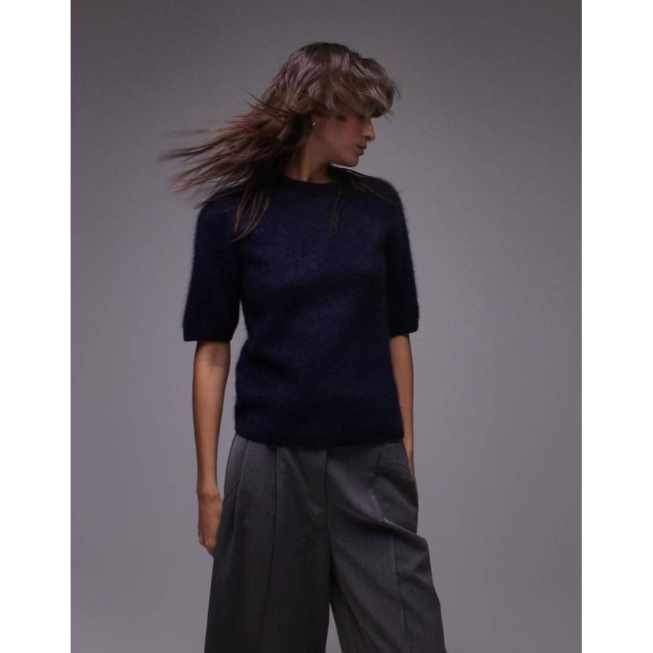 ARKET Superzachte gebreide trui van pluizig wol met ronde hals in blauw Blauw