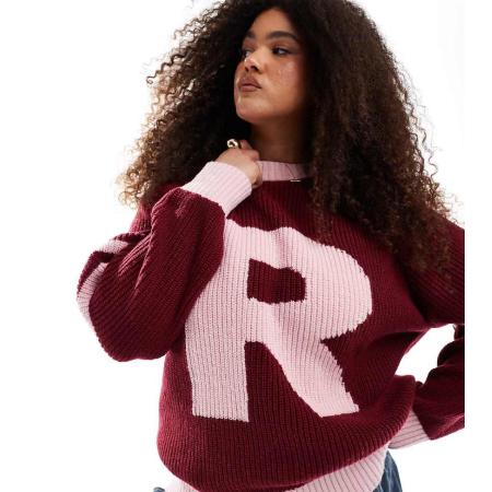 Renee Studio Plus Exclusives Geribbelde trui met varsity R-logo en strepen in roze en bordeauxrood
