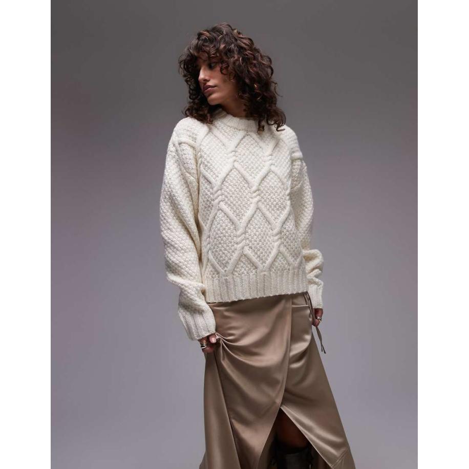 Topshop Grofgebreide oversized trui met gedraaide kabels en ronde hals in ivoorwit Wit